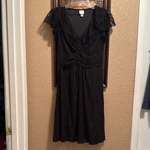 NWOT Merona Black Flutter Sleeve Floral Lace Dress. Tie back. Gathered waist.